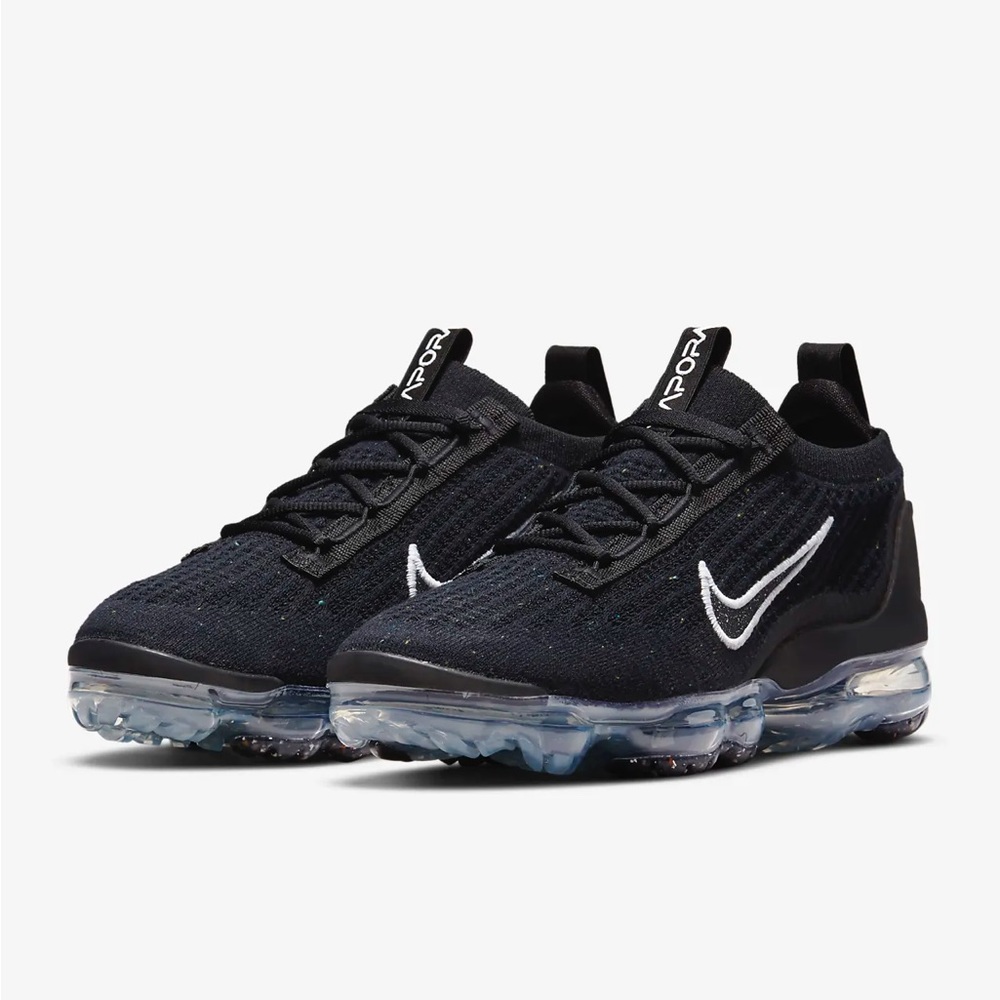Size 7.5 - Nike Air VaporMax Flyknit 2021 Black Speckled